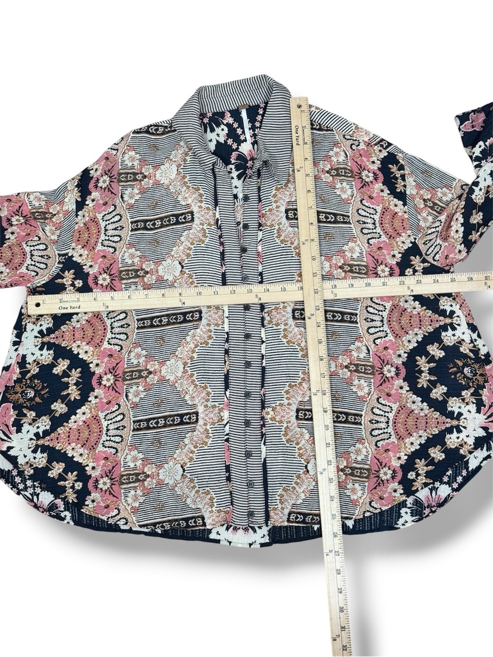 Free People Virgo Baby Floral Boho Oversized Button Up Shirt Black Multi Medium - Picture 12 of 13